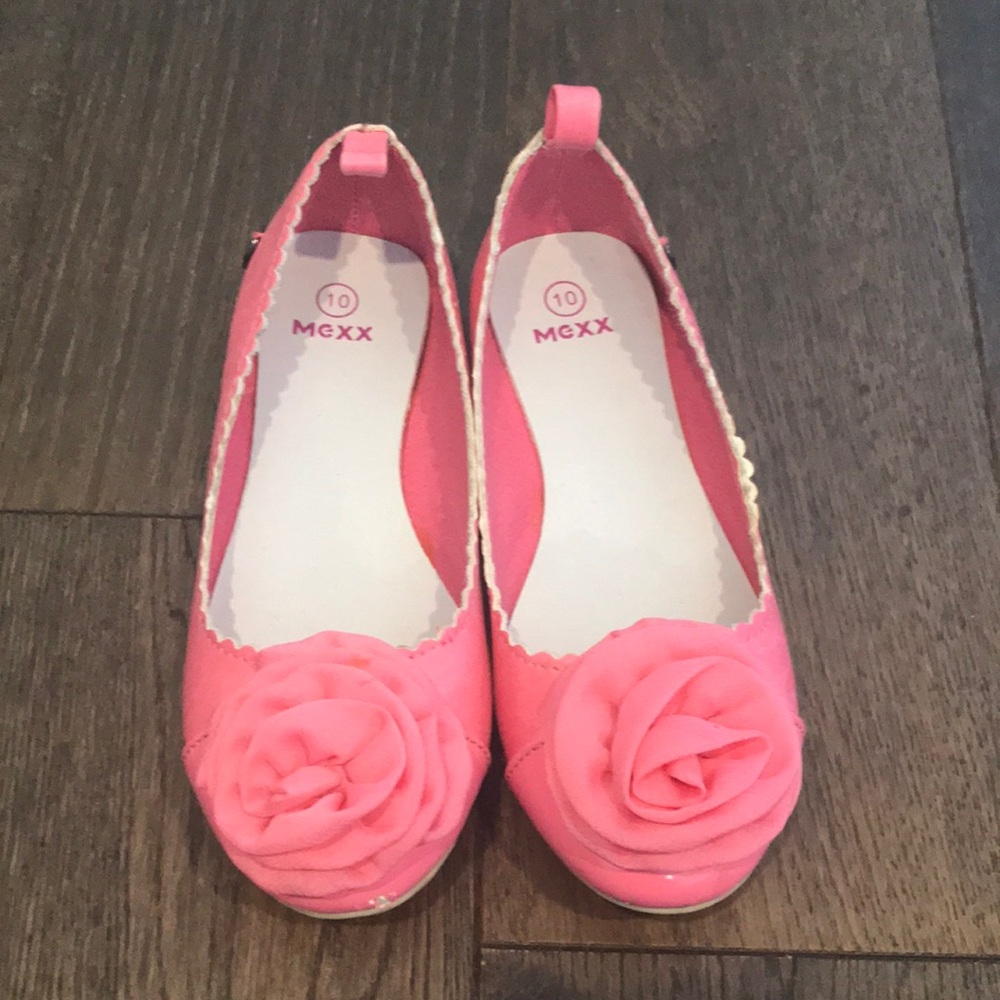 Pink Kids Dress Shoes with Big Rose